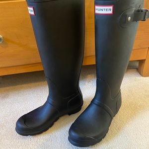 Hunter tall rain boots